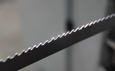 双金属带锯条产生切削噪音的原因具体有哪些？
